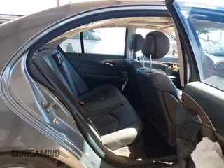 2007 Mercedes-Benz E 350 z VIN WDBUF56X37B105789, wystawiony jako IAAI lot #42010158 z przebiegiem Nie podano mil oraz . Historia ofert i sprzedaży dostępna na DreamBid. Obrazek 8.