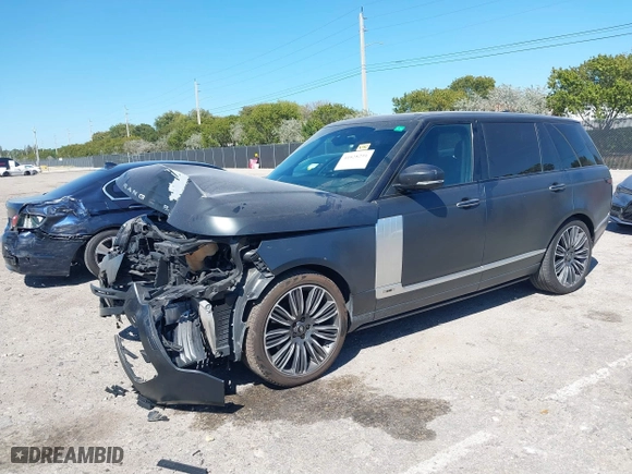 2020 Land Rover Range Rover Autobiography with VIN SALGV5SE1LA413848, listed as a IAAI auction lot 41828291 with 47,839 mi miles. Bid and sale history available at carsss.com. Image 2.