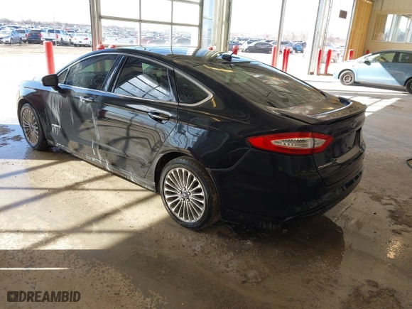 2014 Ford Fusion Titanium Hybrid with VIN 3FA6P0RU1ER290290, listed as a IAAI auction lot 41671735 with 207,405 mi miles. Bid and sale history available at carsss.com. Image 3.