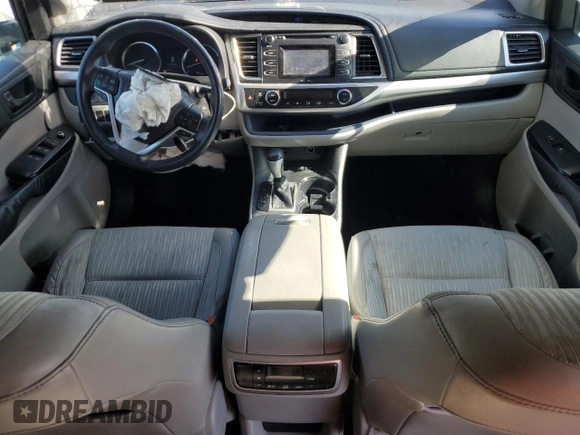 2014 Toyota Highlander LE z VIN 5TDBKRFHXES008602, wystawiony jako Copart lot #58779455 z przebiegiem 182 203 mil mil oraz Szkoda całkowita • Salvage title. Historia ofert i sprzedaży dostępna na DreamBid. Obrazek 8.