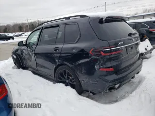 2023 BMW X7 xDrive40i with VIN 5UX23EM03P9P28696, listed as a Copart auction lot 44362265 with 0 mi miles and Non Repairable. Bid and sale history available at carsss.com. Image 2.