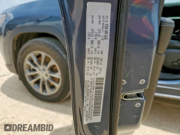 2019 Jeep Cherokee Latitude Plus z VIN 1C4PJLLB5KD383813, wystawiony jako Copart lot #59374655 z przebiegiem 45 506 mil mil oraz Szkoda całkowita • Salvage title. Historia ofert i sprzedaży dostępna na DreamBid. Obrazek 13.