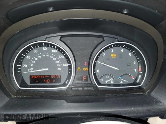 2005 BMW X3 2.5i with VIN WBXPA73485WC47845, listed as a Copart auction lot 84540204 with 96,544 mi miles and Salvage Title. Bid and sale history available at carsss.com. Image 9.