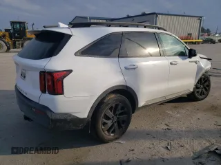 2022 Kia Sorento X-Line S with VIN 5XYRLDLC4NG083588, listed as a Copart auction lot 42587315 with 63,999 mi miles and Salvage Title. Bid and sale history available at carsss.com. Image 3.