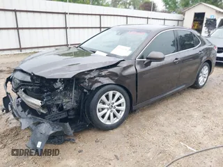 2020 Toyota Camry LE with VIN 4T1C11AK1LU320677, listed as a IAAI auction lot 41914421 with 94,291 mi miles. Bid and sale history available at carsss.com. Image 18.