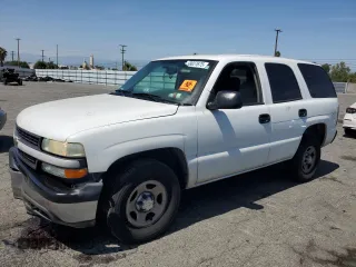 2004 Chevrolet Tahoe LS z VIN 1GNEC13Z54R204878, wystawiony jako Copart lot #58027675 z przebiegiem 182 874 mil mil oraz Szkoda całkowita • Salvage title. Historia ofert i sprzedaży dostępna na DreamBid. Obrazek 1.