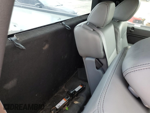 2014 Ford F-150 XL с VIN 1FTMF1CM8EFC12380, выставлен на аукционе Copart как лот 54990645 с пробегом 151 103 миль миль и Списание • Salvage title. История ставок и продаж доступна на DreamBid. Изображение 10.