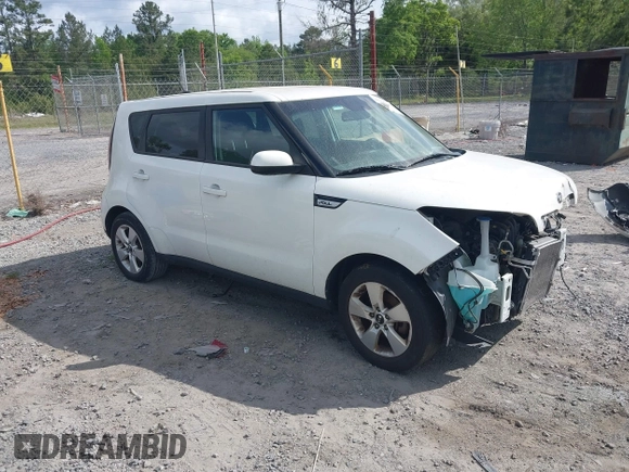 2017 Kia Soul with VIN KNDJN2A27H7454136, listed as a IAAI auction lot 41995542 with 105,645 mi miles. Bid and sale history available at carsss.com. Image 1.