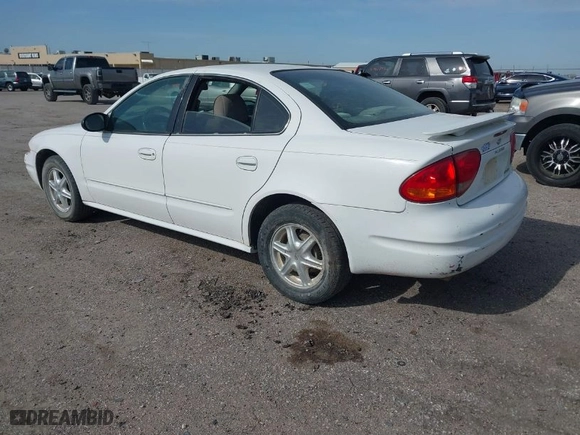 2004 Oldsmobile Alero GL1 with VIN 1G3NL52F24C176791, listed as a IAAI auction lot 41955832 with 220,757 mi miles. Bid and sale history available at carsss.com. Image 3.