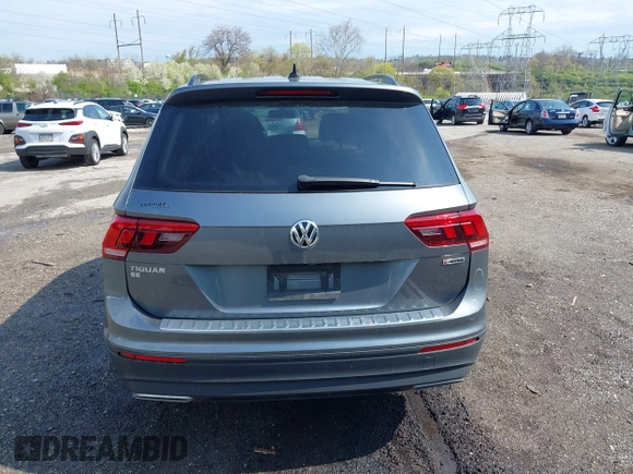 2019 Volkswagen Tiguan SE with VIN 3VV2B7AX5KM198454, listed as a IAAI auction lot 42033410 with 64,381 mi miles and . Bid and sale history available at DreamBid. Image 17.