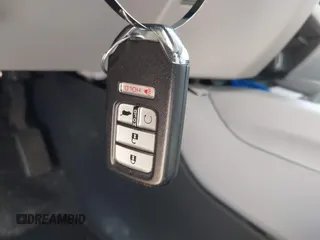 2017 Honda Pilot Touring with VIN 5FNYF6H98HB100335, listed as a IAAI auction lot 41907709 with 1 mi miles. Bid and sale history available at carsss.com. Image 11.