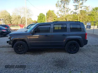 2015 Jeep Patriot Sport z VIN 1C4NJPBA4FD192171, wystawiony jako IAAI lot #42041383 z przebiegiem 137 105 mil mil oraz . Historia ofert i sprzedaży dostępna na DreamBid. Obrazek 15.