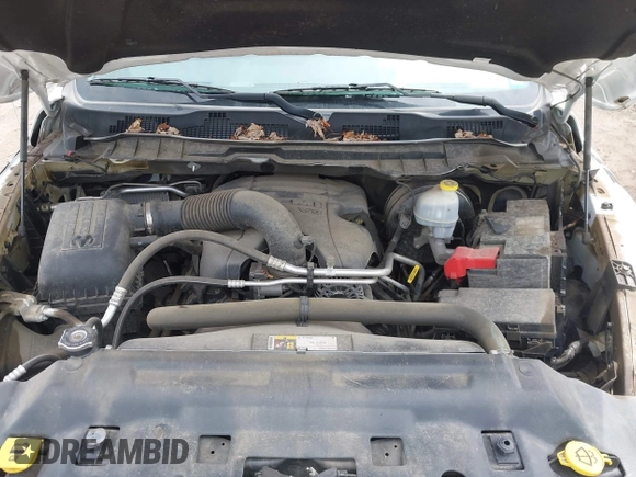 2016 Ram 1500 Express z VIN 1C6RR7FT2GS147174, wystawiony jako IAAI lot #42019690 z przebiegiem 53 330 mil mil oraz . Historia ofert i sprzedaży dostępna na DreamBid. Obrazek 10.