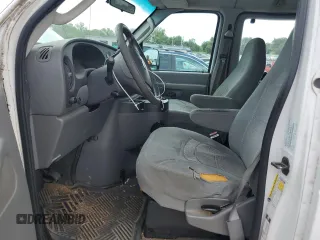 2006 Ford Econoline Passenger XL with VIN 1FBSS31L76DA19499, listed as a Copart auction lot 64693445 with 407,254 mi miles and Clean title. Bid and sale history available at DreamBid. Image 7.