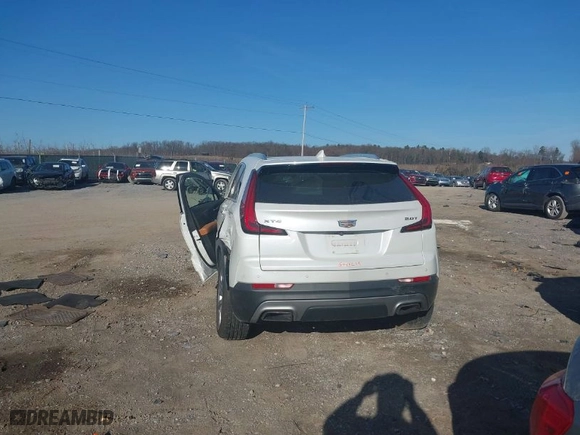 2019 Cadillac XT4 FWD Premium Luxury with VIN 1GYFZCR46KF213939, listed as a IAAI auction lot 41770029 with 33,281 mi miles. Bid and sale history available at carsss.com. Image 16.