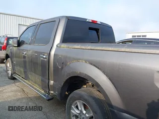 2015 Ford F-150 XL z VIN 1FTEW1CP2FFA23093, wystawiony jako IAAI lot #42552860 z przebiegiem 22 686 mil mil oraz . Historia ofert i sprzedaży dostępna na DreamBid. Obrazek 13.