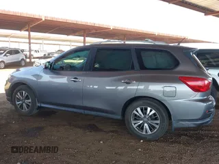 2017 Nissan Pathfinder S with VIN 5N1DR2MN1HC637381, listed as a IAAI auction lot 42101268 with 76,215 mi miles and . Bid and sale history available at DreamBid. Image 14.