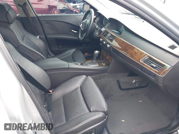 2007 BMW 5 Series 530i with VIN WBANE73507CM46579, listed as a IAAI auction lot 41511577 with 168,904 mi miles. Bid and sale history available at carsss.com. Image 5.