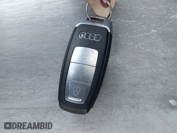 2023 Audi A3 Premium z VIN WAUAUDGY1PA084908, wystawiony jako IAAI lot #42048782 z przebiegiem 28 860 mil mil oraz . Historia ofert i sprzedaży dostępna na DreamBid. Obrazek 11.