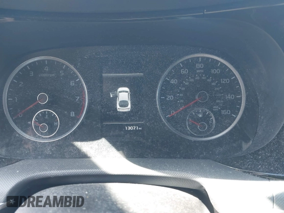 2024 Kia K5 GT-Line z VIN 5XXG64J22RG235225, wystawiony jako IAAI lot #41757058 z przebiegiem 13 071 mil mil oraz . Historia ofert i sprzedaży dostępna na DreamBid. Obrazek 16.