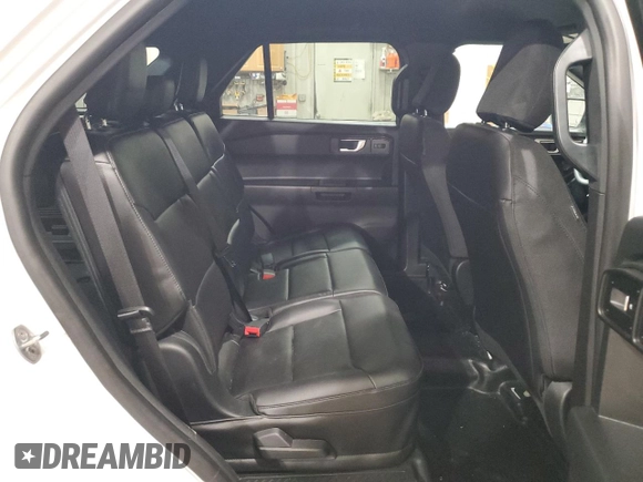 2024 Ford Police Interceptor Utility z VIN 1FM5K8AB7RGA02908, wystawiony jako Copart lot #89098655 z przebiegiem 4 565 mil mil oraz Szkoda całkowita • Salvage title. Historia ofert i sprzedaży dostępna na DreamBid. Obrazek 11.