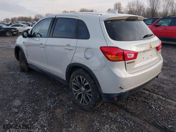 2017 Mitsubishi Outlander Sport ES 2.0 with VIN JA4AP3AU4HZ020787, listed as a IAAI auction lot 40936170 with 99,883 mi miles. Bid and sale history available at carsss.com. Image 3.