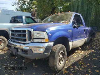 2003 Ford Super Duty F-250 XL with VIN 1FTNF21L13EA76360, listed as a Copart auction lot 70900944 with Not Provided miles and Salvage Title. Bid and sale history available at carsss.com. Image 1.