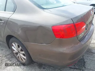 2013 Volkswagen Jetta SE с VIN 3VWDP7AJ1DM372752, выставлен на аукционе IAAI как лот 42380204 с пробегом 186 737 миль миль и . История ставок и продаж доступна на DreamBid. Изображение 12.