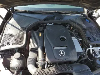 2017 Mercedes-Benz C 300 z VIN 55SWF4JB1HU204933, wystawiony jako Copart lot #70474505 z przebiegiem 111 646 mil mil oraz Szkoda całkowita • Salvage title. Historia ofert i sprzedaży dostępna na DreamBid. Obrazek 15.