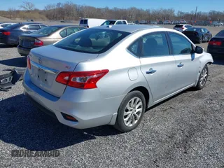 2018 Nissan Sentra SR with VIN 3N1AB7AP7JY272333, listed as a IAAI auction lot 41904865 with 204,805 mi miles and . Bid and sale history available at DreamBid. Image 4.