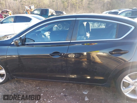 2013 Acura ILX Technology with VIN 19VDE1F79DE006835, listed as a IAAI auction lot 41396230 with 193,249 mi miles and . Bid and sale history available at DreamBid. Image 13.