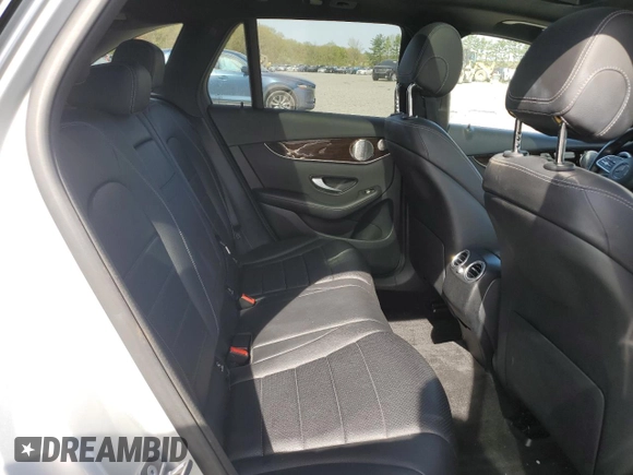 2020 Mercedes-Benz GLC 300 z VIN WDC0G8EB1LF674917, wystawiony jako Copart lot #53933235 z przebiegiem 43 611 mil mil oraz Szkoda całkowita • Salvage title. Historia ofert i sprzedaży dostępna na DreamBid. Obrazek 11.