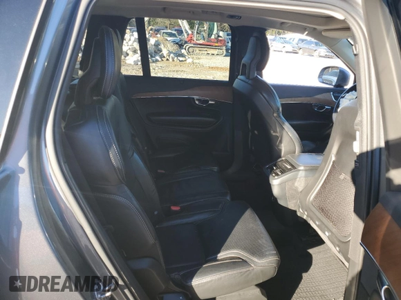 2018 Volvo XC90 Inscription z VIN YV4A22PL1J1211033, wystawiony jako Copart lot #42179635 z przebiegiem 144 904 mil mil oraz Szkoda całkowita • Salvage title. Historia ofert i sprzedaży dostępna na DreamBid. Obrazek 11.