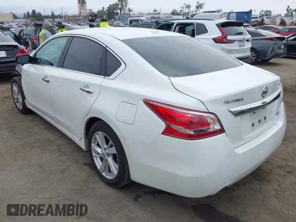 2013 Nissan Altima SV with VIN 1N4AL3AP8DN537187, listed as a IAAI auction lot 42375168 with 192,094 mi miles and . Bid and sale history available at DreamBid. Image 3.