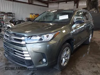 2019 Toyota Highlander Limited with VIN 5TDDZRFH3KS917491, listed as a IAAI auction lot 42602597 with 101,034 mi miles and . Bid and sale history available at DreamBid. Image 17.