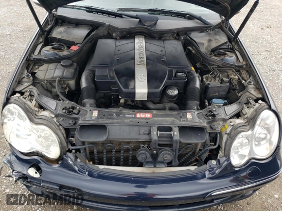 2005 Mercedes-Benz C 320 with VIN WDBRF64J75F631696, listed as a Copart auction lot 72349934 with 185,055 mi miles and Salvage Title. Bid and sale history available at DreamBid. Image 11.