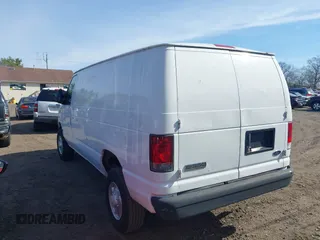 2008 Ford Econoline Cargo Commercial z VIN 1FTSE34L68DA76326, wystawiony jako IAAI lot #42059521 z przebiegiem Nie podano mil oraz . Historia ofert i sprzedaży dostępna na DreamBid. Obrazek 3.