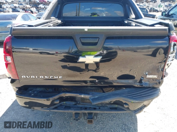 2011 Chevrolet Avalanche LS with VIN 3GNMCEE01BG102296, listed as a IAAI auction lot 42259168 with 183,888 mi miles and . Bid and sale history available at DreamBid. Image 6.