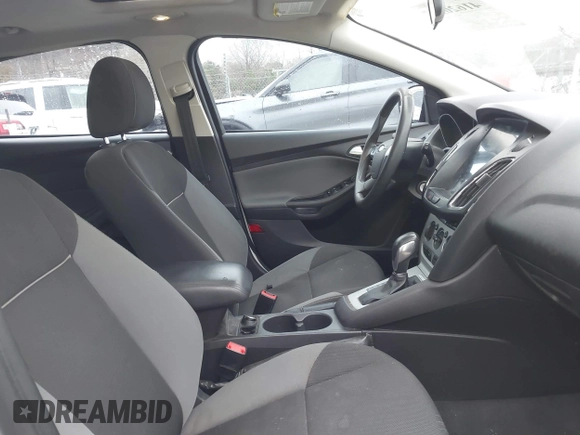 2014 Ford Focus SE with VIN 1FADP3K28EL386918, listed as a IAAI auction lot 41620107 with 118,098 mi miles and . Bid and sale history available at DreamBid. Image 5.