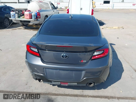 2023 Toyota 86 z VIN JF1ZNBB11P9765420, wystawiony jako IAAI lot #40588704 z przebiegiem Nie podano mil oraz . Historia ofert i sprzedaży dostępna na DreamBid. Obrazek 15.