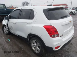2021 Chevrolet Trax LS with VIN KL7CJKSB1MB310833, listed as a IAAI auction lot 41544231 with 1 mi miles. Bid and sale history available at carsss.com. Image 3.