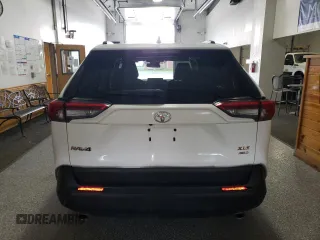 2020 Toyota RAV4 XLE with VIN 2T3P1RFV5LC081579, listed as a Copart auction lot 62192315 with 101,011 mi miles and Clean title. Bid and sale history available at DreamBid. Image 6.