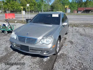 2006 Mercedes-Benz C 230 Sport z VIN WDBRF56HX6F766189, wystawiony jako IAAI lot #41988471 z przebiegiem 104 881 mil mil oraz . Historia ofert i sprzedaży dostępna na DreamBid. Obrazek 2.