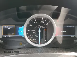 2014 Ford Explorer XLT z VIN 1FM5K8D89EGA22717, wystawiony jako Copart lot #54754805 z przebiegiem 128 773 mil mil oraz Szkody całkowita. Historia ofert i sprzedaży dostępna na DreamBid. Obrazek 9.