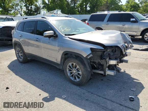 2019 Jeep Cherokee Latitude Plus with VIN 1C4PJMLB3KD437129, listed as a Copart auction lot 61947675 with 73,982 mi miles and Salvage title. Bid and sale history available at DreamBid. Image 4.