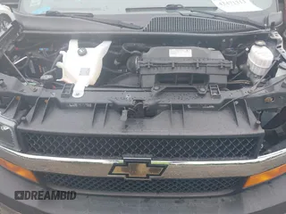2018 Chevrolet Express Cargo с VIN 1GCWGAFP0J1250723, выставлен на аукционе IAAI как лот 42471313 с пробегом 129 896 миль миль и . История ставок и продаж доступна на DreamBid. Изображение 10.
