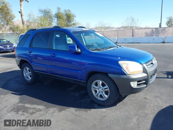 2005 Kia Sportage LX with VIN KNDJF723457057402, listed as a IAAI auction lot 41471742 with 215,565 mi miles and . Bid and sale history available at carsss.com. Image 1.