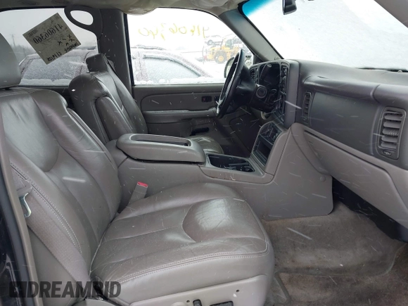 2004 GMC Yukon SLT with VIN 1GKEK13Z24J251719, listed as a IAAI auction lot 41606360 with 1 mi miles. Bid and sale history available at carsss.com. Image 5.