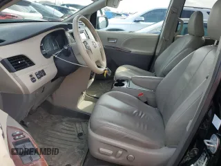 2013 Toyota Sienna XLE AAS with VIN 5TDYK3DC3DS392512, listed as a Copart auction lot 52815845 with 128,561 mi miles and Salvage Title. Bid and sale history available at carsss.com. Image 7.