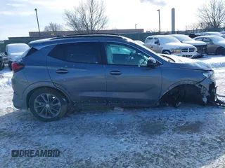 2022 Buick Encore GX Select с VIN KL4MMESL8NB044182, выставлен на аукционе IAAI как лот 41379983 с пробегом Не указан миль и . История ставок и продаж доступна на DreamBid. Изображение 12.